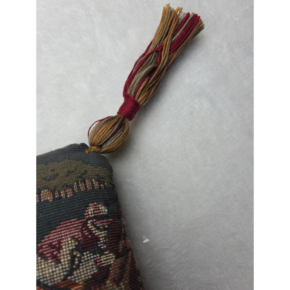 Vintage‎ Equestrian Tapestry Pillow Cushion Tassels Derby Horses Jockey Valdese